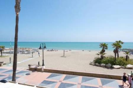 Sunset Beach Charming Apartment With Jacuzzi Torremolinos Eksteriør bilde